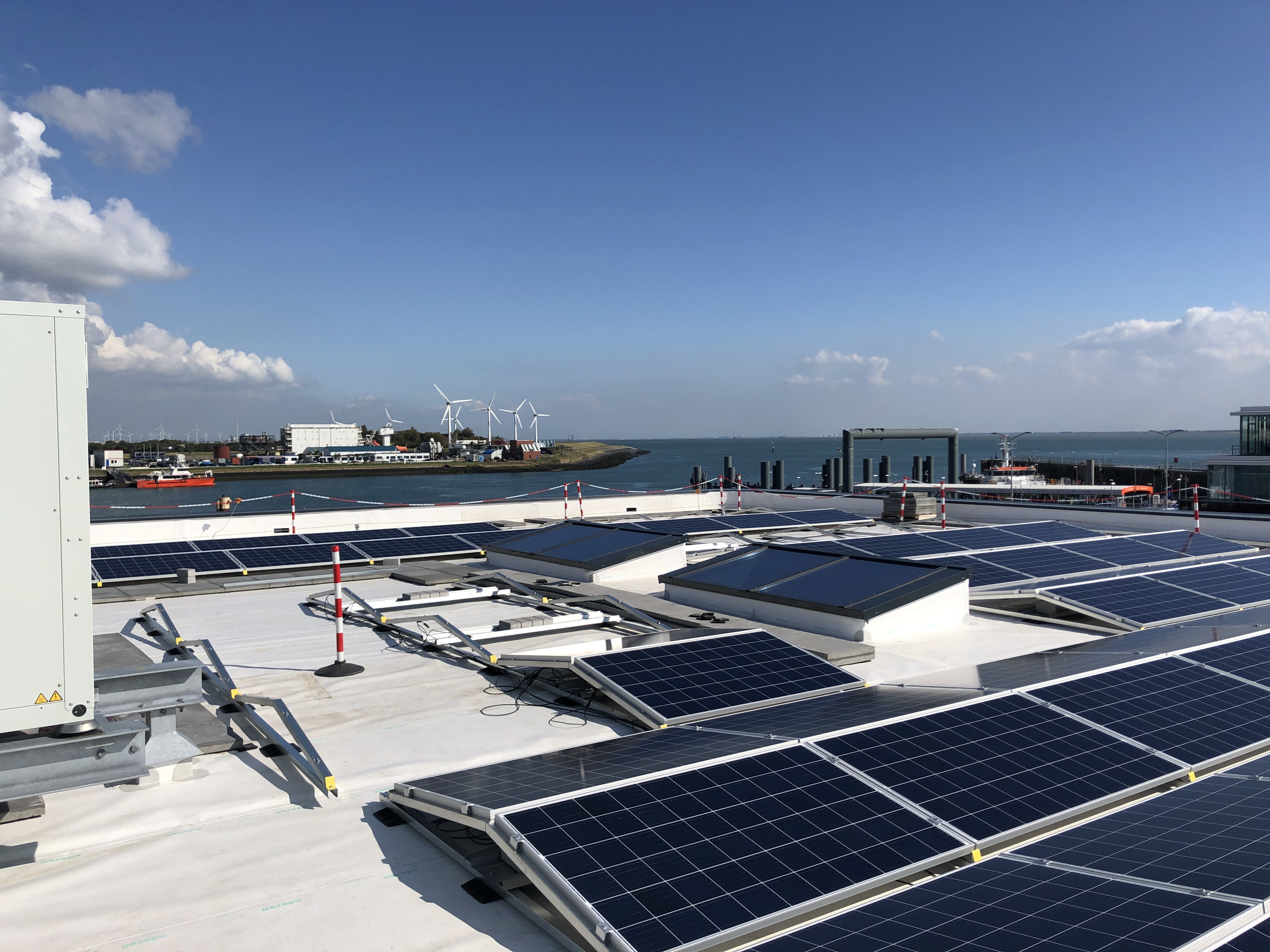 Witte dakbedekking 14